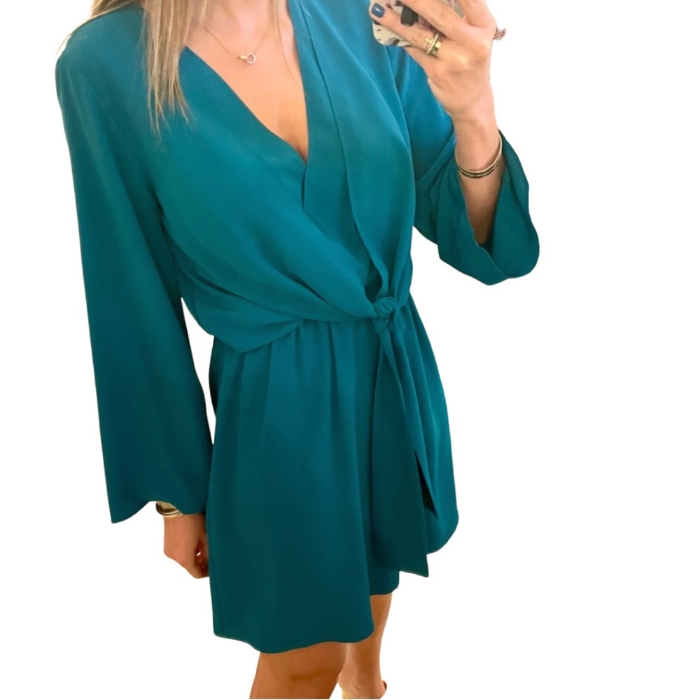 Bright Blue Size 6 Long Sleeve Dress